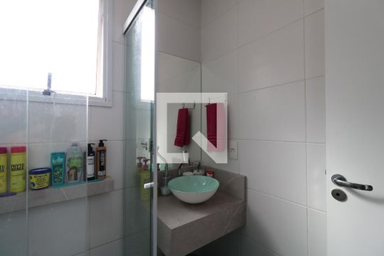 Banheiro de apartamento para alugar com 2 quartos, 35m² em Rp3 (regiões de Planejamento), Santo André