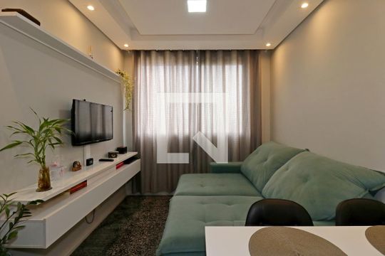 Sala de apartamento para alugar com 2 quartos, 35m² em Rp3 (regiões de Planejamento), Santo André