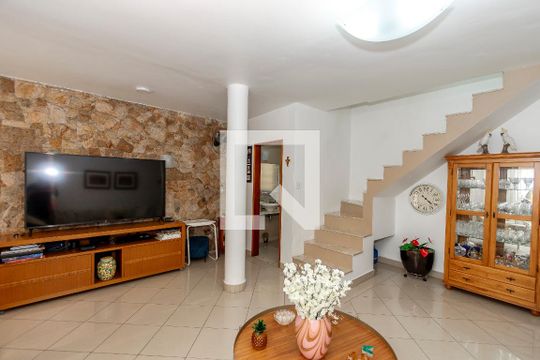Sala de casa à venda com 4 quartos, 179m² em Jardim Internacional, São Paulo