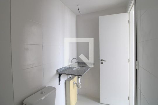 Banheiro de apartamento à venda com 2 quartos, 61m² em Campininha, São Paulo
