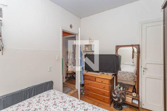 Quarto  de casa à venda com 5 quartos, 186m² em Vila Gumercindo, São Paulo