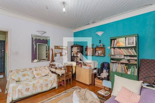 Sala de casa à venda com 5 quartos, 186m² em Vila Gumercindo, São Paulo