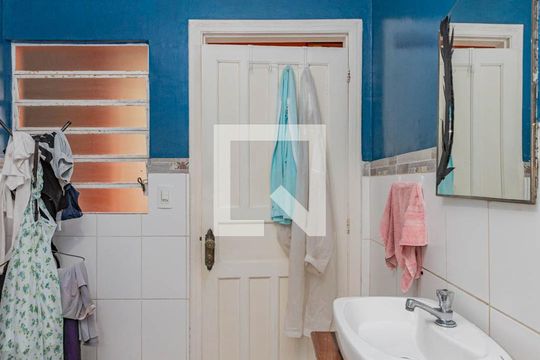 Banheiro de casa à venda com 5 quartos, 186m² em Vila Gumercindo, São Paulo