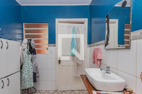 Banheiro de casa à venda com 5 quartos, 186m² em Vila Gumercindo, São Paulo