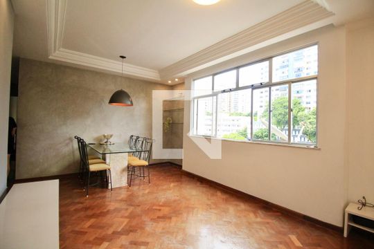 Apartamento para alugar com 3 quartos, 108m² em Canela, Salvador