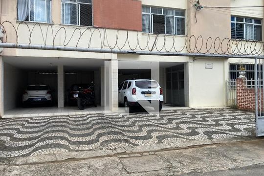 Garagem de apartamento para alugar com 3 quartos, 108m² em Canela, Salvador