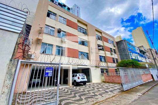 Fachada de apartamento para alugar com 3 quartos, 108m² em Canela, Salvador