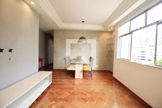 Sala de apartamento para alugar com 3 quartos, 108m² em Canela, Salvador