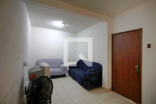 Sala de Estar de casa à venda com 4 quartos, 189m² em Nova Cachoeirinha, Belo Horizonte