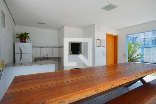 Área comum - Churrasqueiras de apartamento à venda com 2 quartos, 48m² em Rubem Berta, Porto Alegre