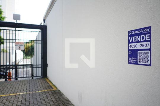 Placa de apartamento para alugar com 3 quartos, 71m² em Belenzinho, São Paulo
