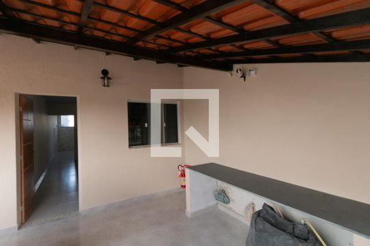 Varanda de kitnet/studio para alugar com 1 quarto, 35m² em Novo Glória, Belo Horizonte