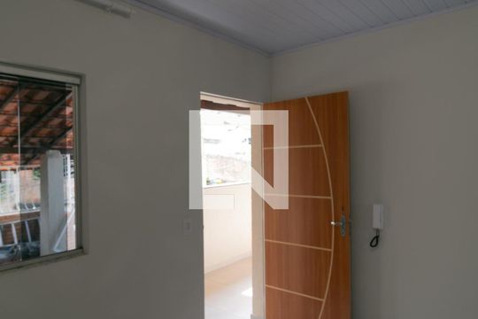 Sala de kitnet/studio para alugar com 1 quarto, 35m² em Novo Glória, Belo Horizonte