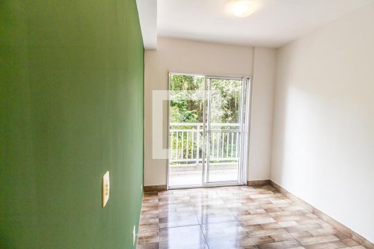 Sala de TV de apartamento para alugar com 2 quartos, 50m² em Parque Viana, Barueri