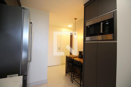 Cozinha de apartamento à venda com 4 quartos, 131m² em Barra da Tijuca, Rio de Janeiro