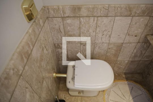 Lavabo de apartamento à venda com 3 quartos, 200m² em Setor Bueno, Goiânia