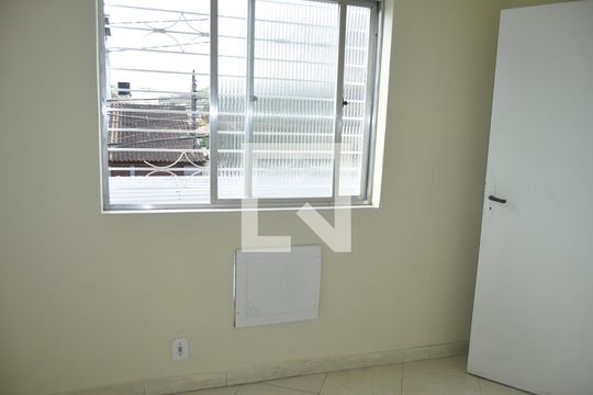 Quarto 1  de casa à venda com 3 quartos, 250m² em Abolição, Rio de Janeiro