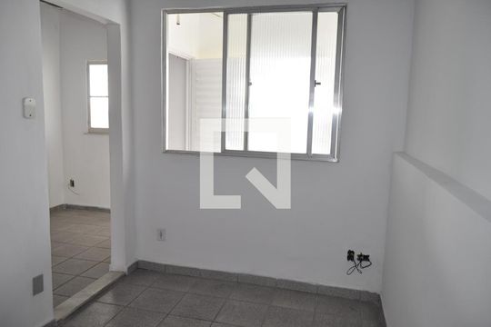 Quarto de Serviço de casa para alugar com 3 quartos, 250m² em Abolição, Rio de Janeiro