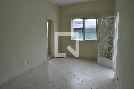 Sala  de casa à venda com 3 quartos, 250m² em Abolição, Rio de Janeiro