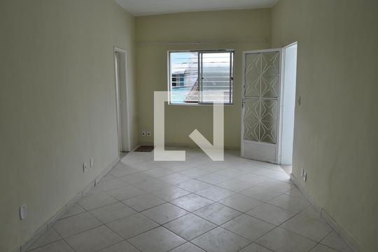 Sala  de casa à venda com 3 quartos, 250m² em Abolição, Rio de Janeiro