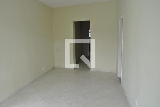 Sala  de casa para alugar com 3 quartos, 250m² em Abolição, Rio de Janeiro
