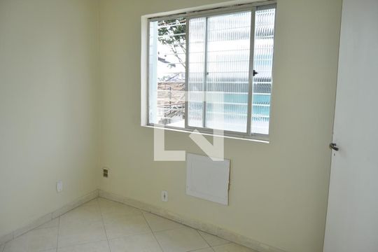 Quarto 1  de casa à venda com 3 quartos, 250m² em Abolição, Rio de Janeiro