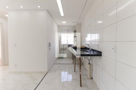 Cozinha de apartamento à venda com 2 quartos, 41m² em Jardim Santo Antonio, São Paulo