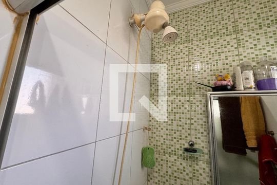 Banheiro de apartamento à venda com 2 quartos, 84m² em Bangú, Santo André