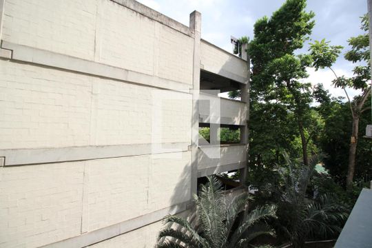 Sala - Vista de apartamento para alugar com 2 quartos, 50m² em Taquara, Rio de Janeiro