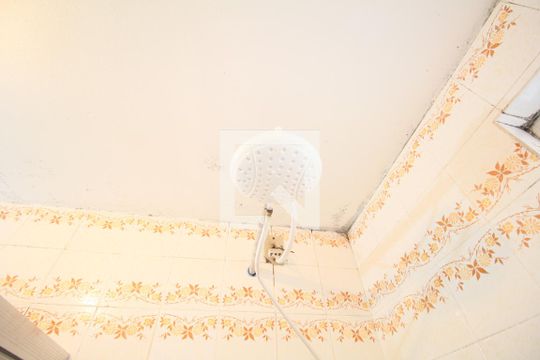Banheiro Social de apartamento à venda com 2 quartos, 56m² em Vila Pirajussara, São Paulo