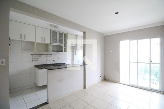 Apartamento à venda com 2 quartos, 65m² em Taquara, Rio de Janeiro