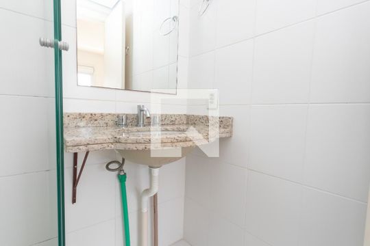 Banheiro da suite de apartamento para alugar com 1 quarto, 41m² em Petrópolis, Porto Alegre