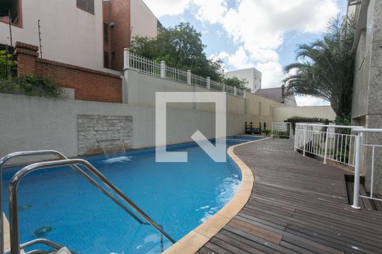 Área comum - Piscina de apartamento para alugar com 1 quarto, 41m² em Petrópolis, Porto Alegre