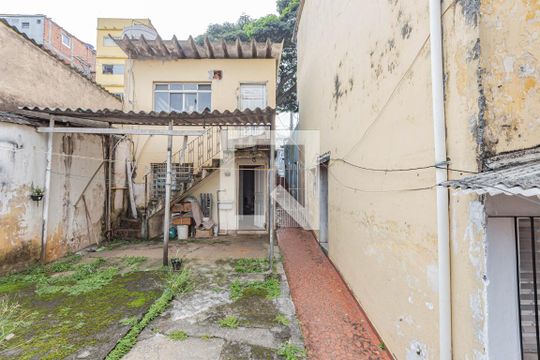Quintal de casa à venda com 7 quartos, 312m² em Vila da Saúde, São Paulo