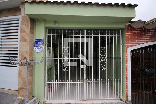 Fachada de casa à venda com 2 quartos, 250m² em Alves Dias, São Bernardo do Campo