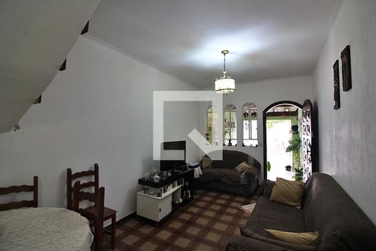 Casa à venda com 2 quartos, 250m² em Alves Dias, São Bernardo do Campo