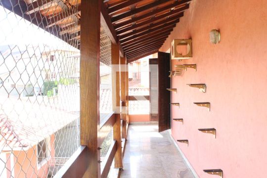 varanda de casa de condomínio para alugar com 5 quartos, 390m² em Jardim Sao Paulo Ii, Cotia