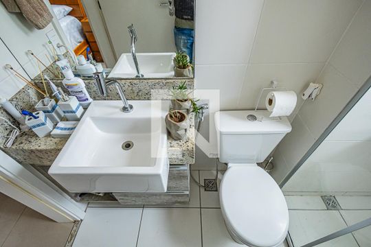 Banheiro Suíte  de apartamento à venda com 2 quartos, 70m² em Santa Amelia, Belo Horizonte