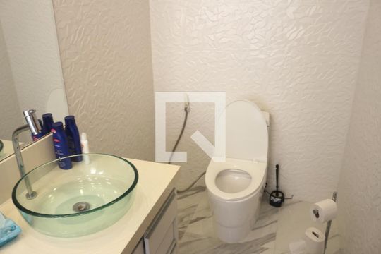 Banheiro da Suíte 1 de apartamento à venda com 4 quartos, 317m² em Santo Antônio, São Caetano do Sul