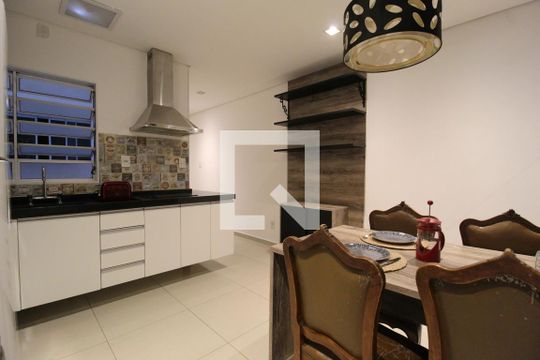 Sala/Cozinha de apartamento para alugar com 1 quarto, 48m² em Itaim Bibi, São Paulo