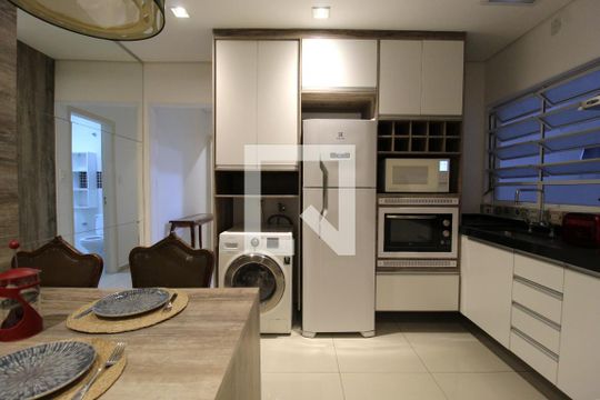 Sala/Cozinha de apartamento para alugar com 1 quarto, 48m² em Itaim Bibi, São Paulo
