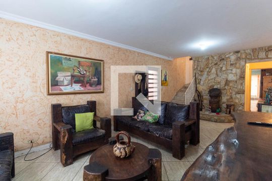 Sala de casa à venda com 4 quartos, 250m² em Chácara Cruzeiro do Sul, São Paulo