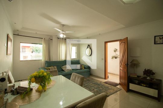 Sala de casa à venda com 3 quartos, 147m² em Vila Mazzei, São Paulo