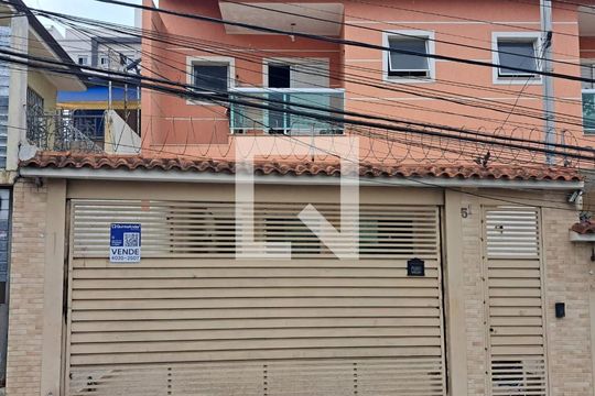 Fachada com placa de casa à venda com 3 quartos, 147m² em Vila Mazzei, São Paulo