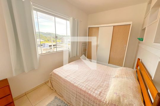 Quarto de apartamento para alugar com 1 quarto, 40m² em Ingleses do Rio Vermelho, Florianópolis
