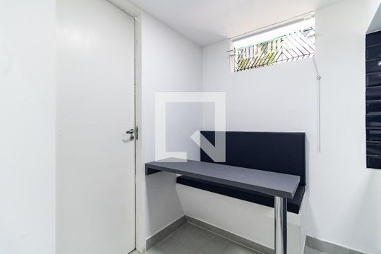 Sala /Cozinha de apartamento para alugar com 1 quarto, 20m² em Aclimação, São Paulo