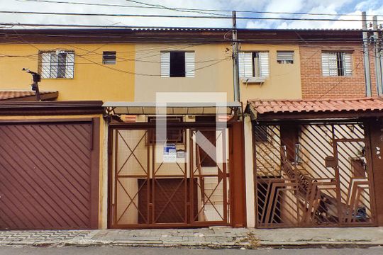 Fachada + placa de casa à venda com 3 quartos, 140m² em Vila Palmeiras, São Paulo