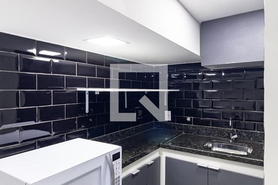 Sala/Cozinha de apartamento para alugar com 1 quarto, 20m² em Aclimação, São Paulo