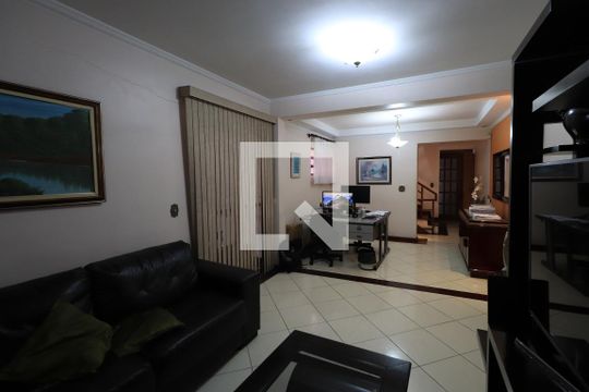 Sala de casa para alugar com 3 quartos, 302m² em Vila Carrão, São Paulo