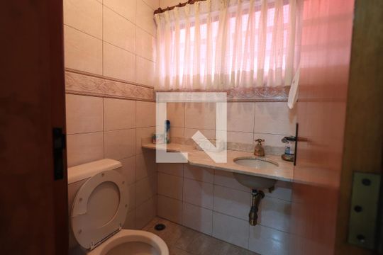 Lavabo de casa para alugar com 3 quartos, 302m² em Vila Carrão, São Paulo